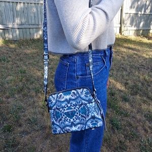 Teal Simply Noelle Medium Sized Crossbody